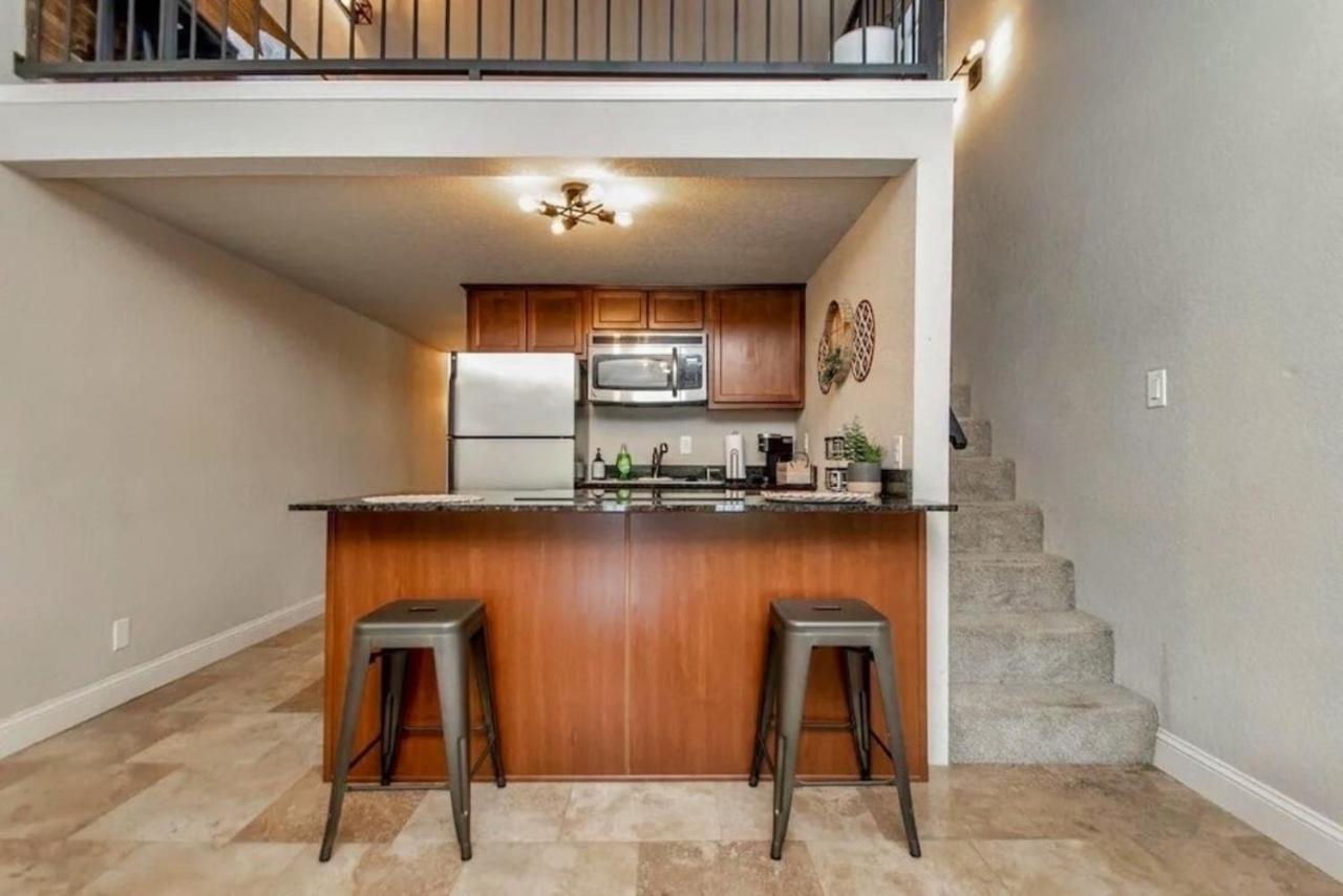 Boho Lakefront Condo With Stunning Views! Hawes Exterior photo